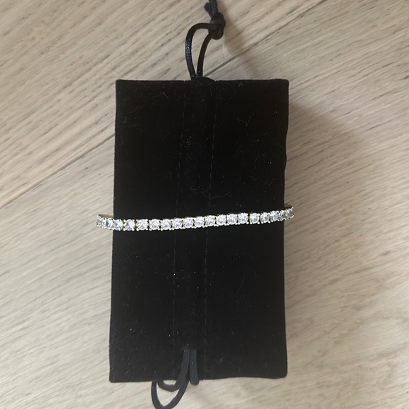 Kenneth Jay Lane Gold and Crystal Tennis Bracelet with Gold Slider - Picture 1 of 9